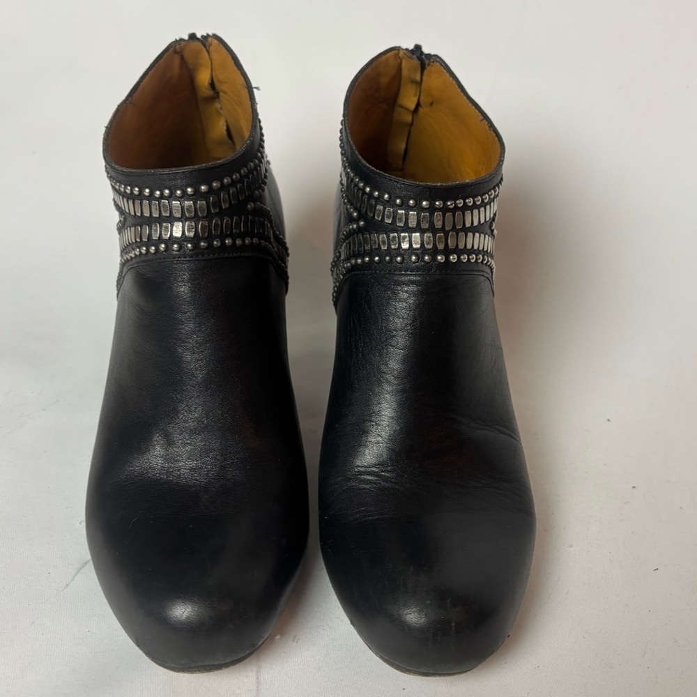 Calleen Cordero Black Leather Studded Booties Sculpted Heel Women’s Sz 8 - Picture 3 of 11